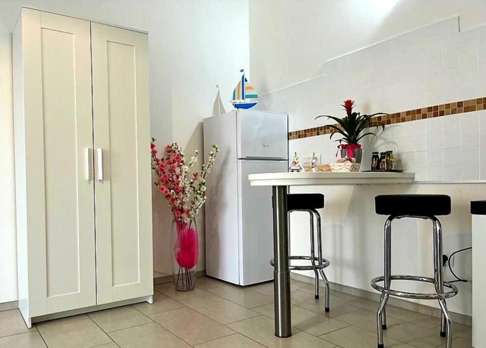 Alfieri Bed&Beach - Free Parking & Wifi Praia a Mare Bagian luar foto
